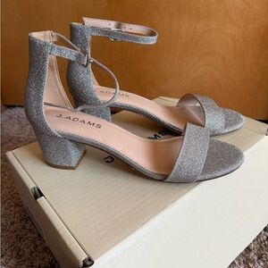 J. Adams silver sparkle dress shoe